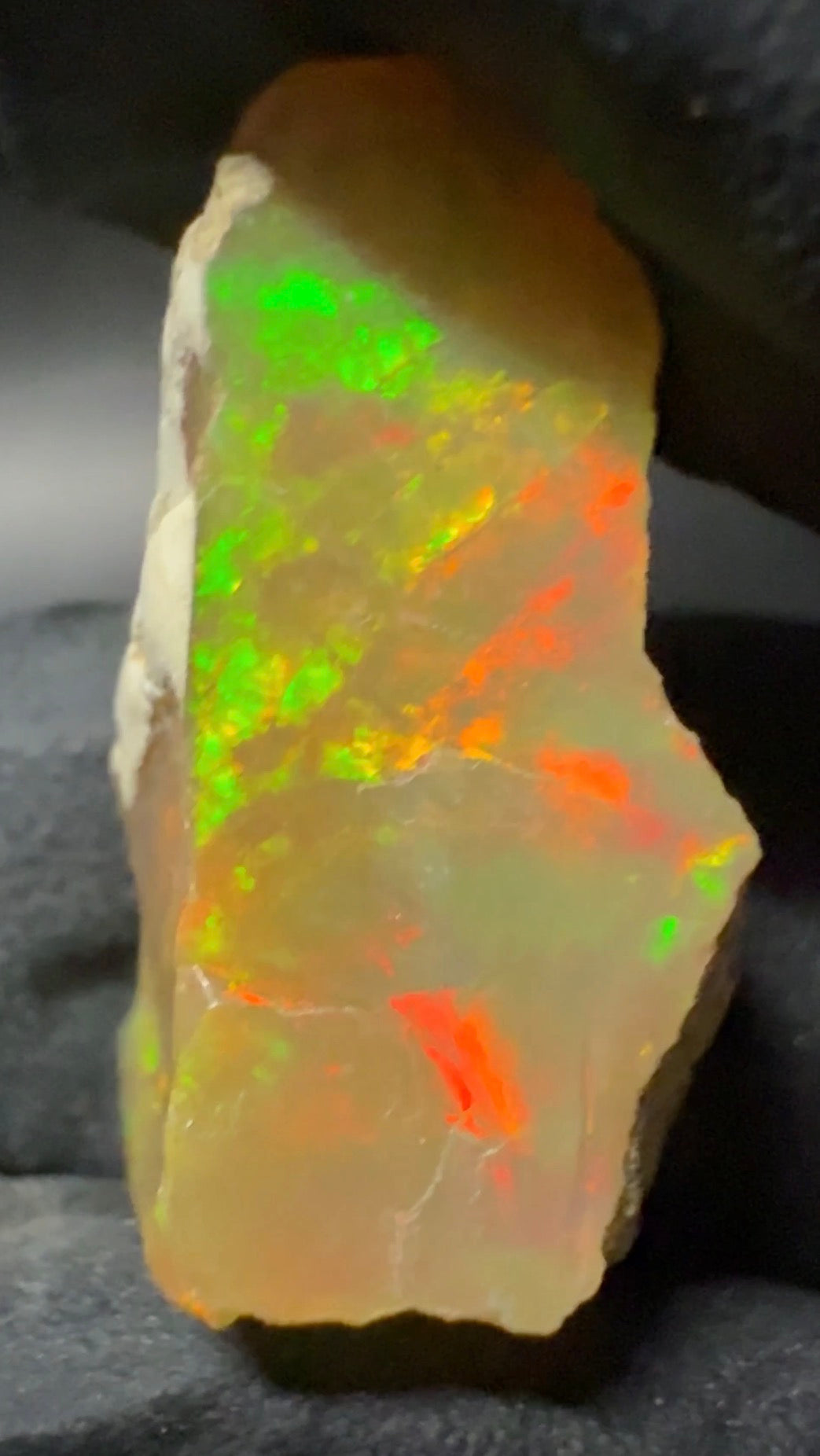 Ethiopian Rough Opal – 3.25 g Natural Welo Opal for Jewelry Making & Collectors