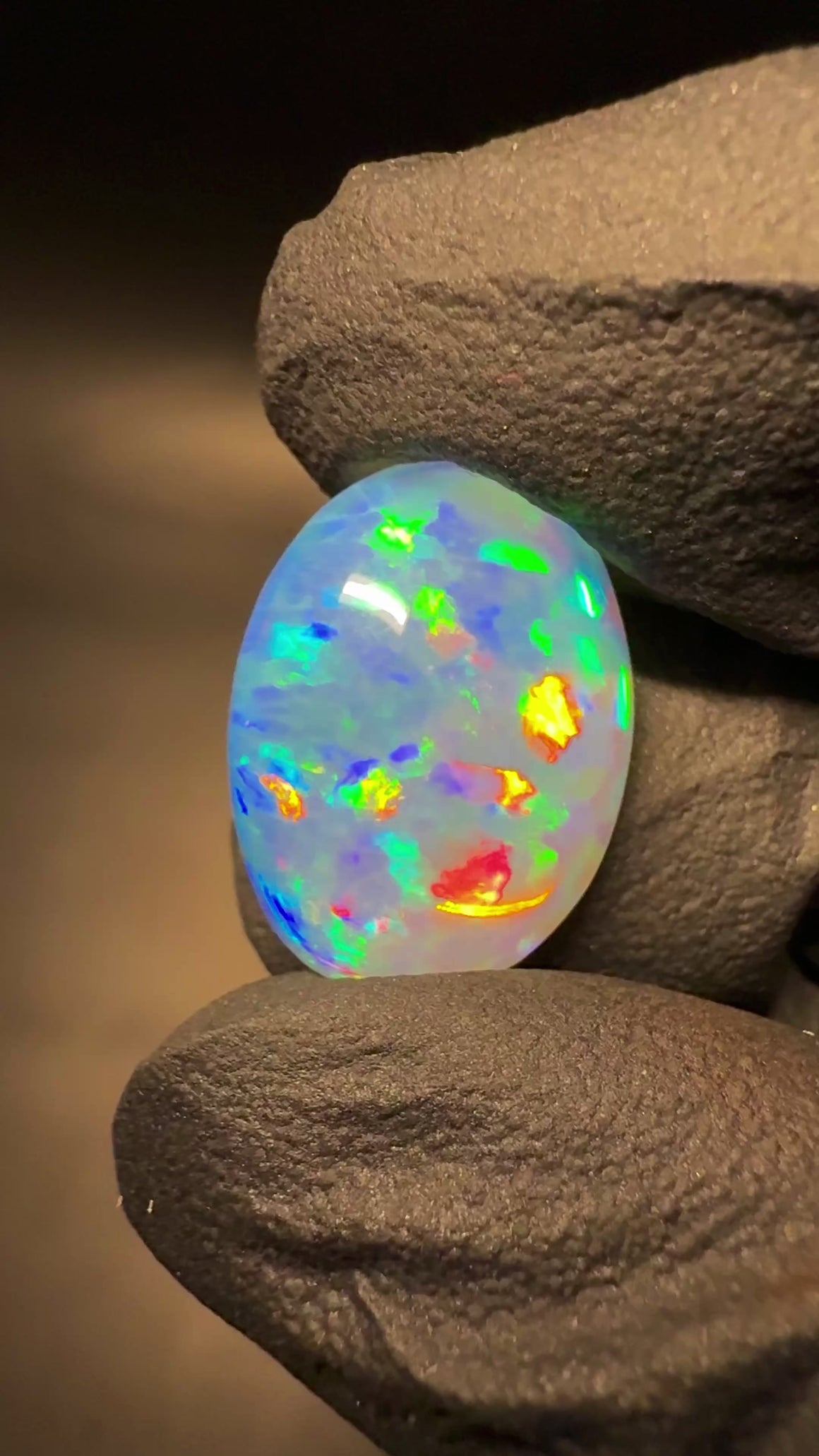 “Ethiopian opal oblong cabochon 10.85 ct natural gemstone”

“10.85 carat Ethiopian Welo opal cabochon oblong cut”

“Natural Ethiopian opal cabochon 19.40 × 14.60 × 6.90 mm”
