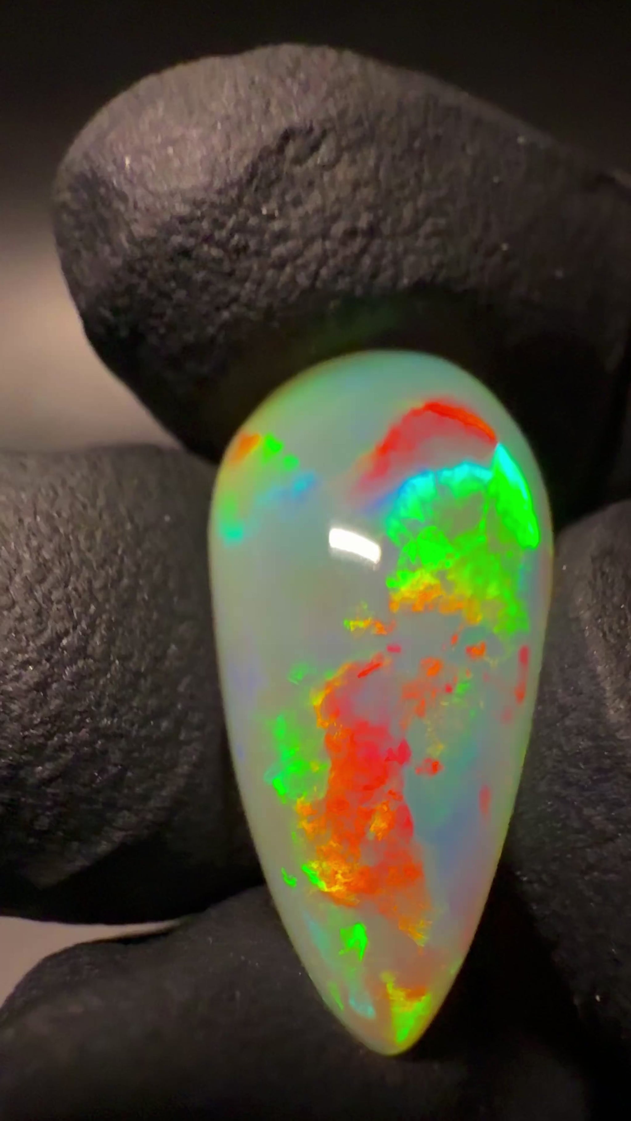 “Ethiopian fire opal teardrop cabochon 6.80 ct natural gemstone”

“6.80 carat Ethiopian opal teardrop cabochon fire opal”

“Natural Ethiopian Welo fire opal cabochon 11.10 × 21.40 × 5.20 mm”